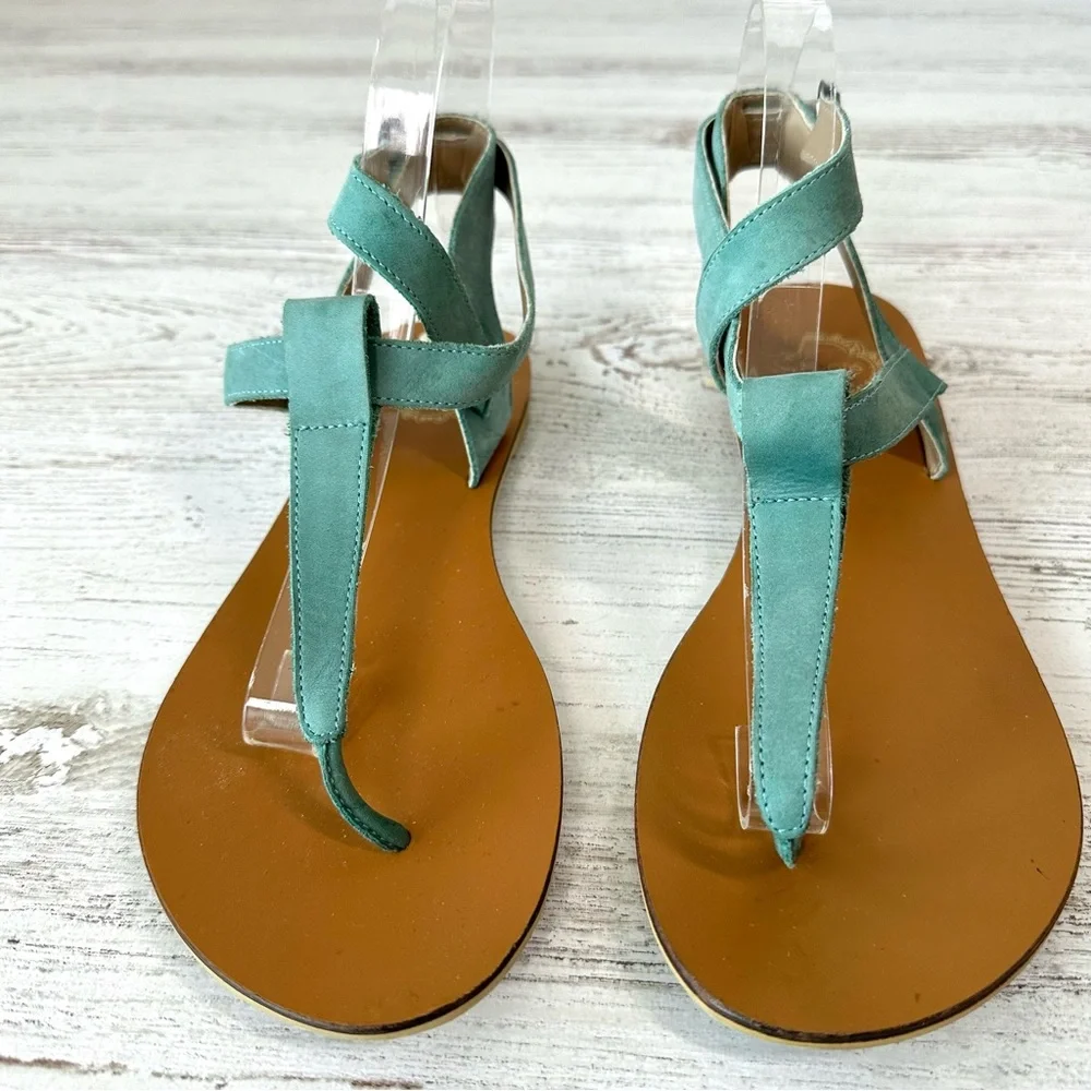 URBAN OUTFITTERS ECOTE Suede Leather Thong Strappy Sandals Sea-foam green blue